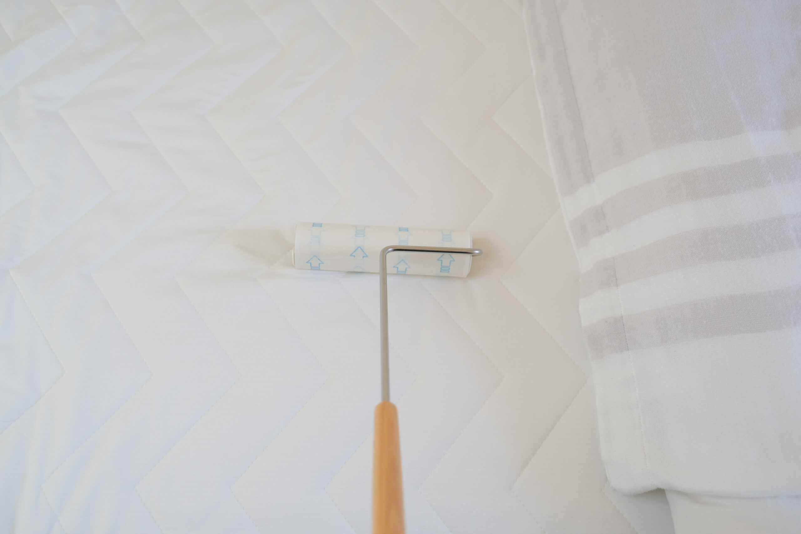 埃、湿気、臭いを追い出す！朝の寝室整えルーティン